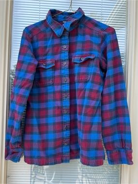 Patagonia Blue & Red Plaid Button-Down Flannel Shirt